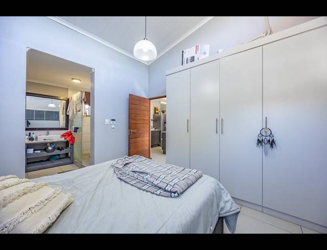 1 BEDROOM APARTMENT FOR SALE IN MENLO PARK